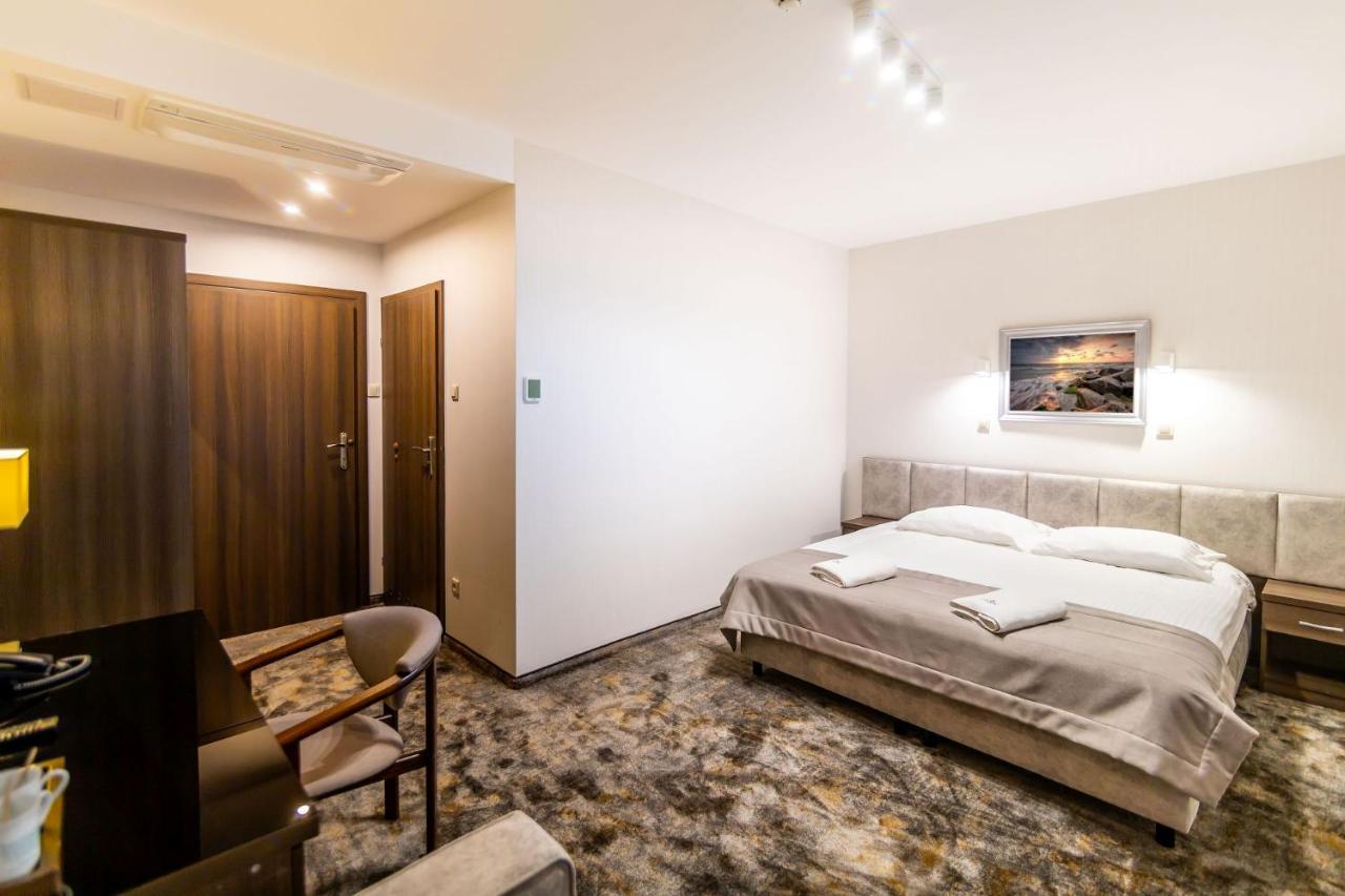 Hotel Jantar Wellness & Spa Ustka Exterior foto