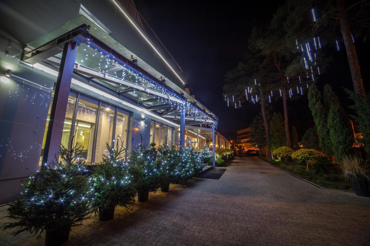 Hotel Jantar Wellness & Spa Ustka Exterior foto